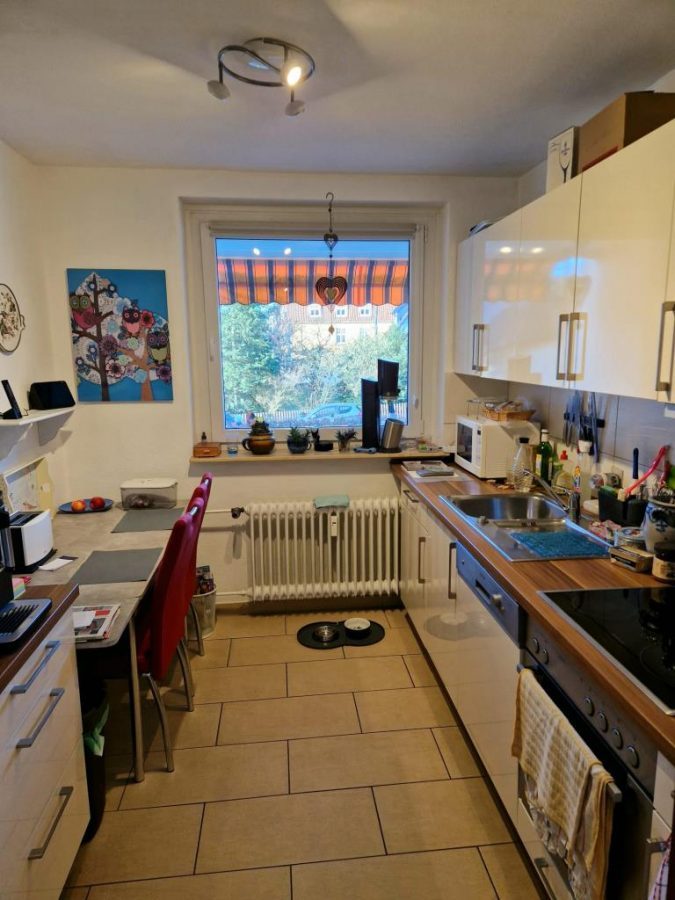 Schicke 4-Zimmer-Wohnung mit Loggia in zentraler Lage - Photo 2