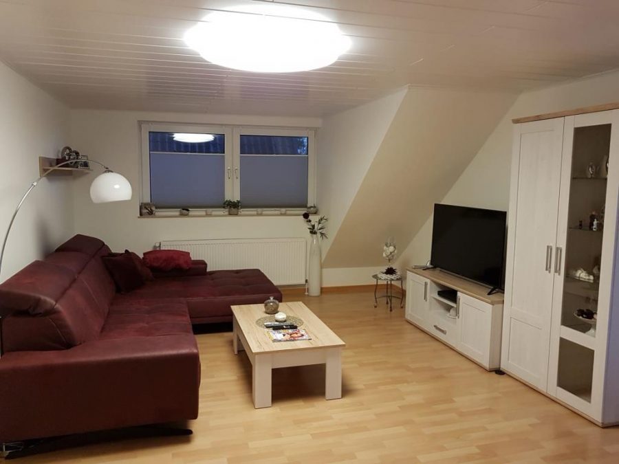 Charmante 2,5-Zimmer-Maisonette Wohnung mit Balkon und Gartenanteil in Klein Hehlen - Foto 1